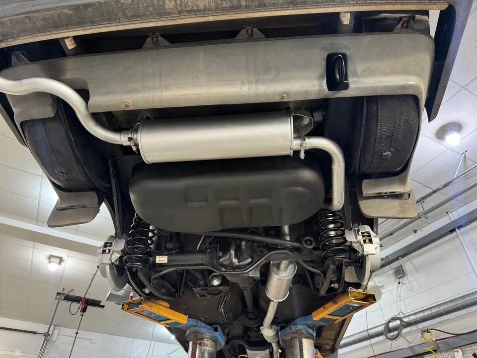 1993 Volvo 244 - Image 17 of 20