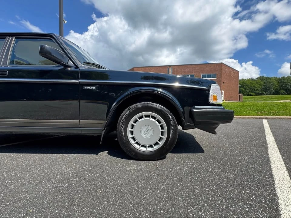 1993 Volvo 244 - Image 4 of 20