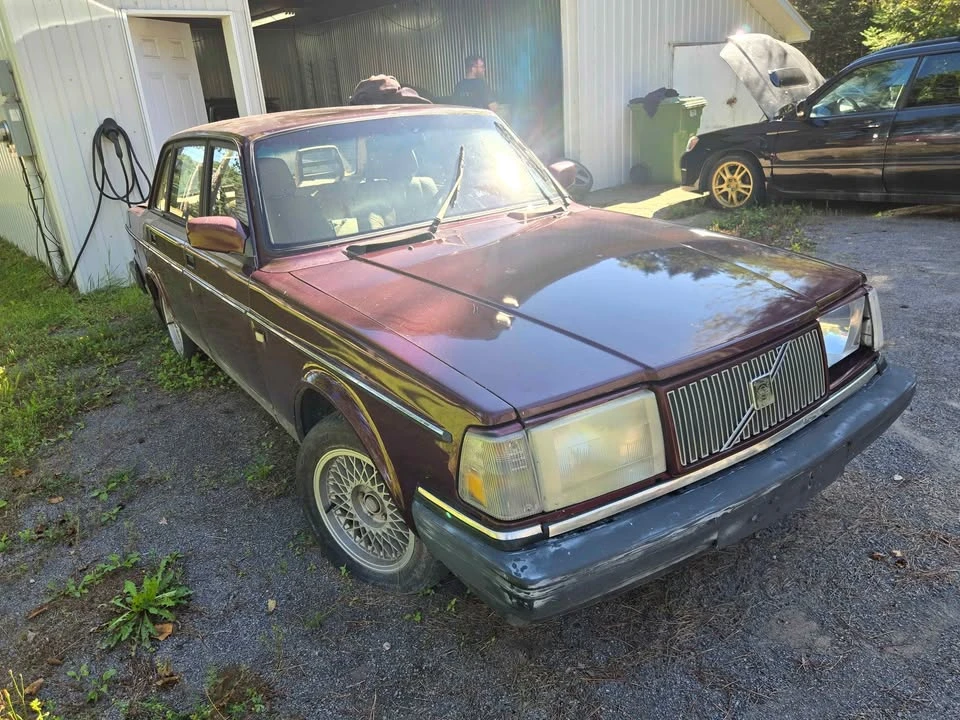 1993 Volvo 244 - Image 6 of 18