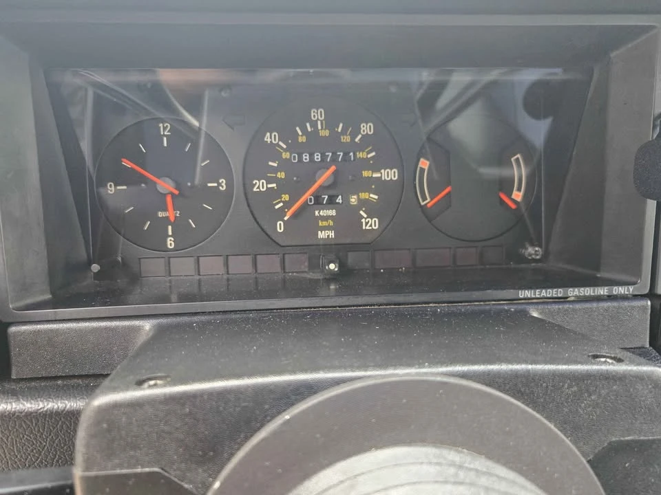 1993 Volvo 244 - Image 11 of 20