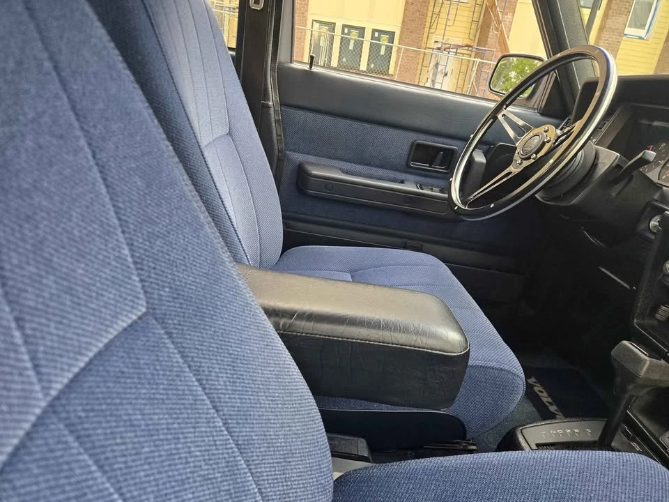 1993 Volvo 244 - Image 13 of 20