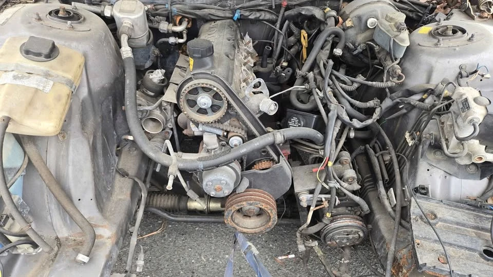 1993 Volvo 244 - Image 5 of 16