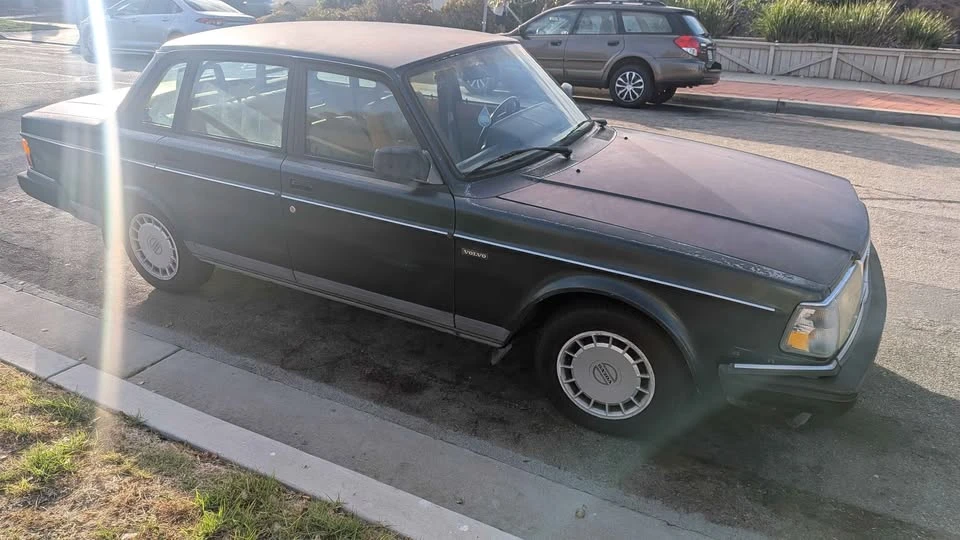 1993 Volvo 244 - Image 4 of 7