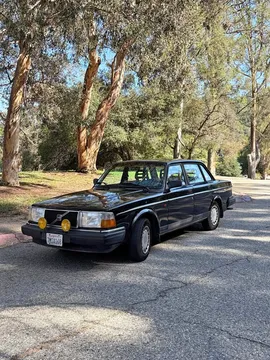 1993 Volvo 240 Sedan 4D