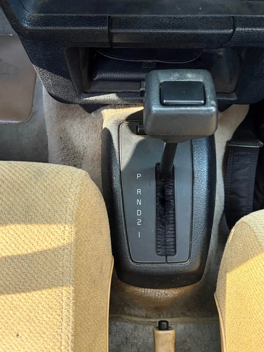 1993 Volvo 244 - Image 8 of 8