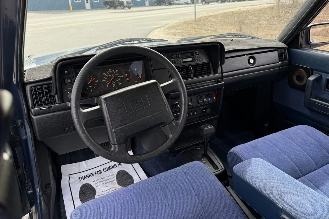 1993 Volvo 244 - Image 5 of 7