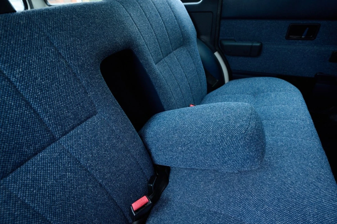 1993 Volvo 200 Series - Image 20 of 30