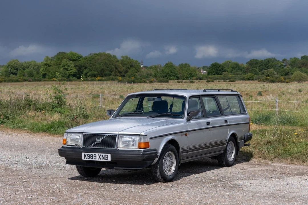 1993 Volvo 200 Series - Image 4 of 30