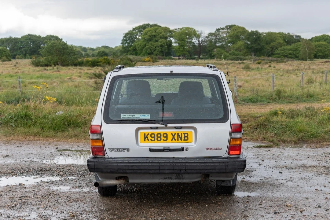 1993 Volvo 200 Series - Image 18 of 30