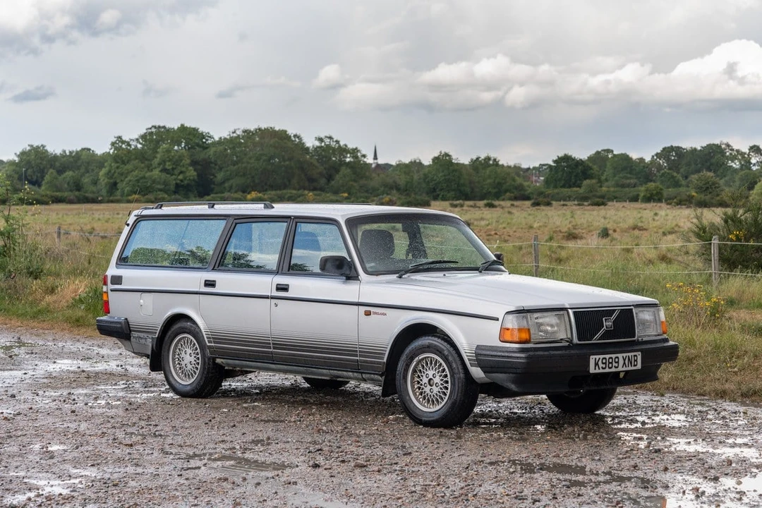 1993 Volvo 200 Series - Image 28 of 30