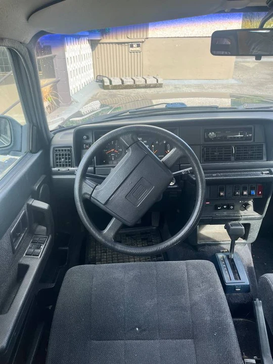 1993 Volvo 245 - Image 9 of 13