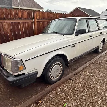 1993 Volvo 240 Wagon 4D