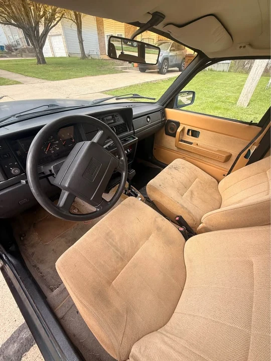 1993 Volvo 245 - Image 14 of 15