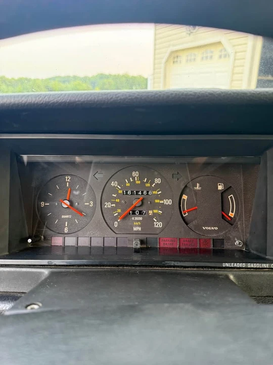 1993 Volvo 245 - Image 15 of 19