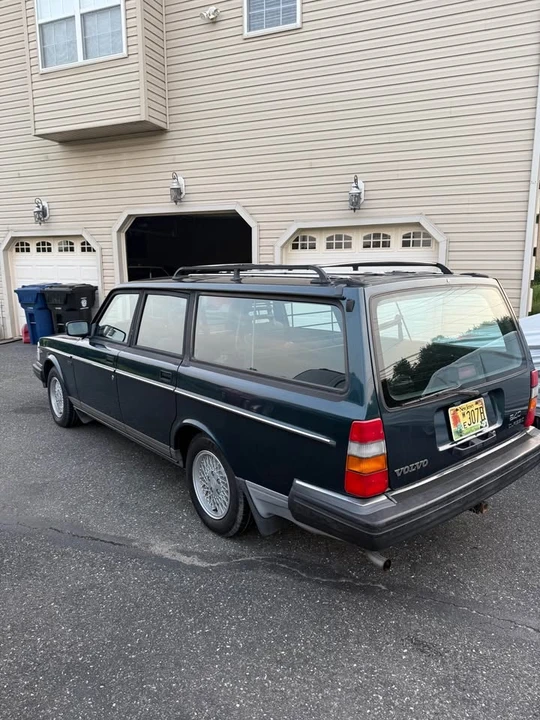 1993 Volvo 245 - Image 4 of 19