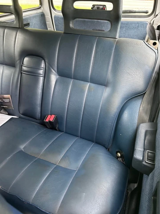 1993 Volvo 245 - Image 5 of 12