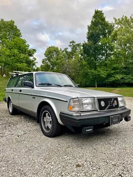 1993 Volvo 240 Wagon 4D