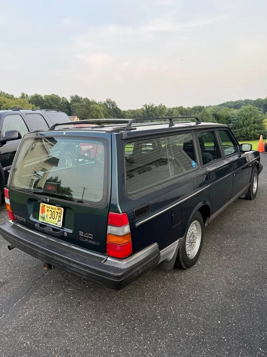 1993 Volvo 245 - Image 6 of 19