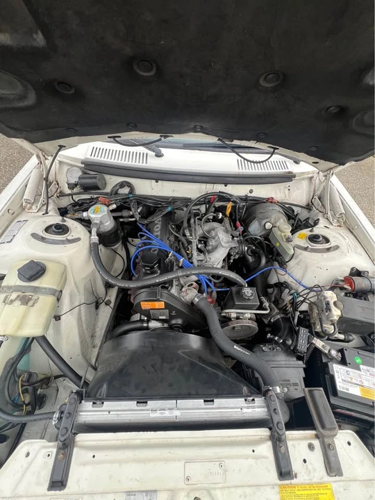 1993 Volvo 245 - Image 9 of 10