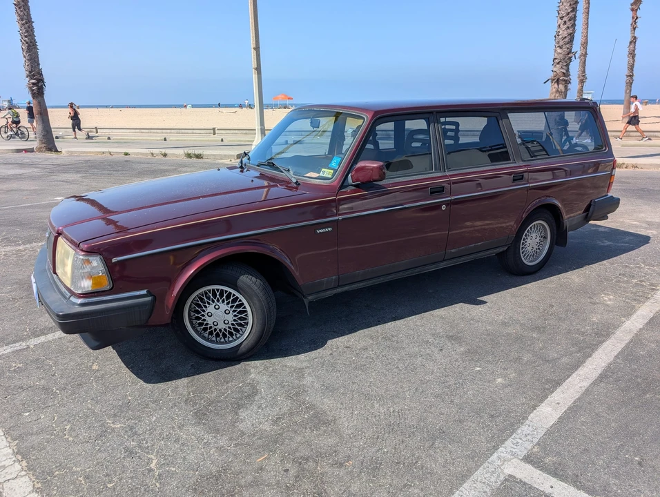 1993 Volvo 245 - Image 2 of 31