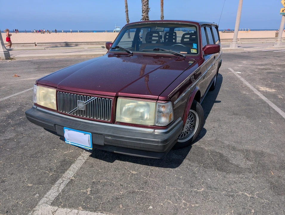 1993 Volvo 245 - Image 10 of 31