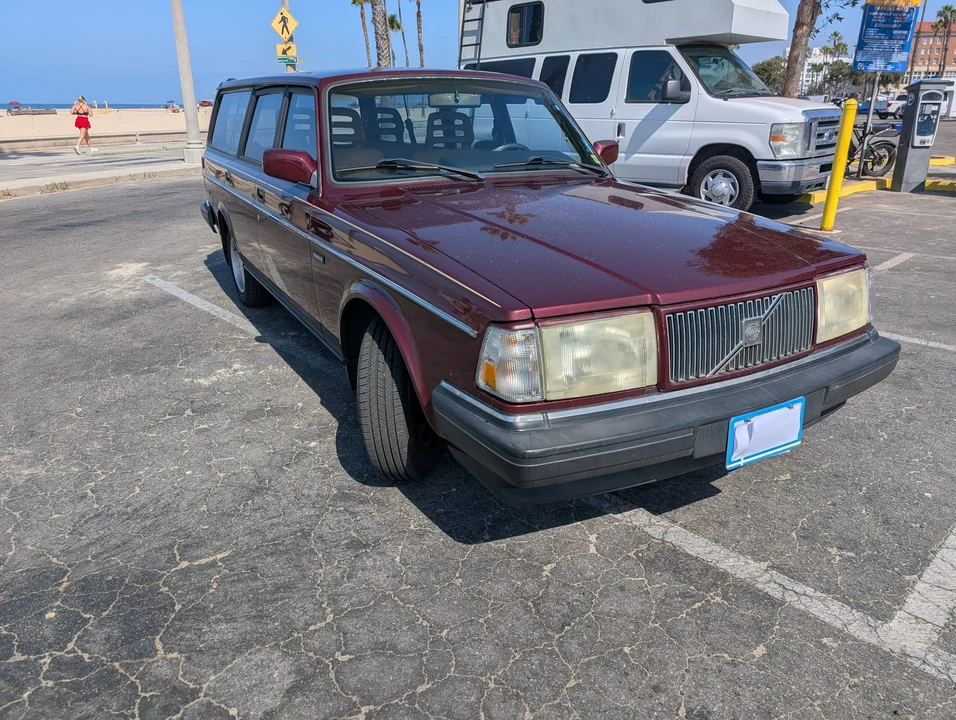 1993 Volvo 245 - Image 13 of 31
