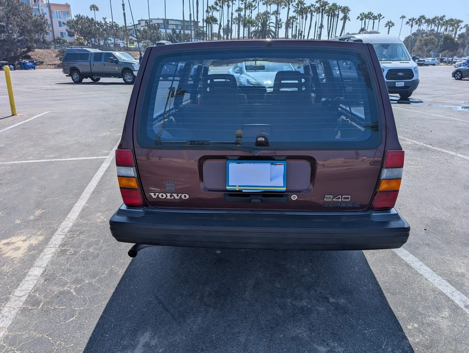 1993 Volvo 245 - Image 17 of 31