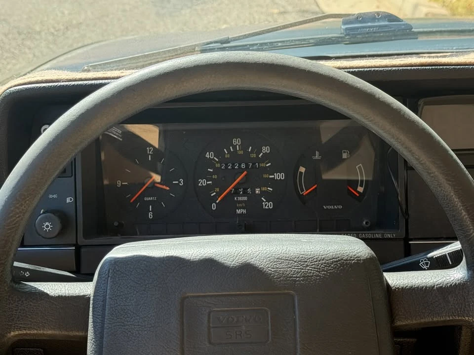 1993 Volvo 245 - Image 13 of 19