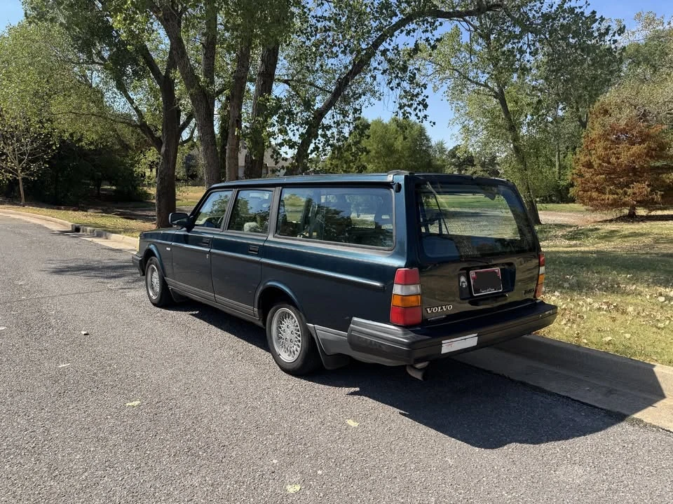 1993 Volvo 245 - Image 3 of 19