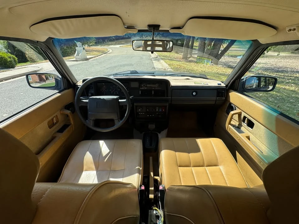 1993 Volvo 245 - Image 12 of 19