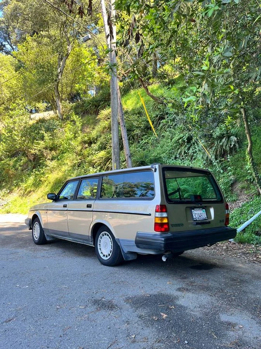 1993 Volvo 245 - Image 3 of 23