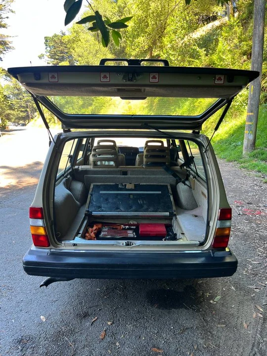 1993 Volvo 245 - Image 11 of 23