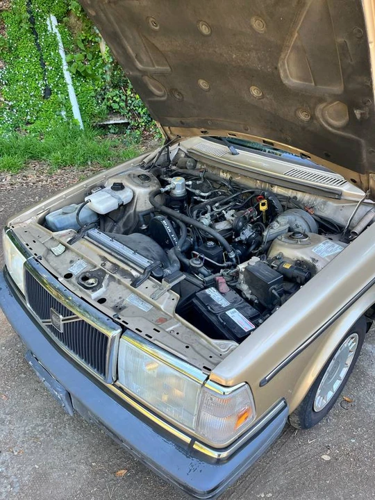 1993 Volvo 245 - Image 18 of 23