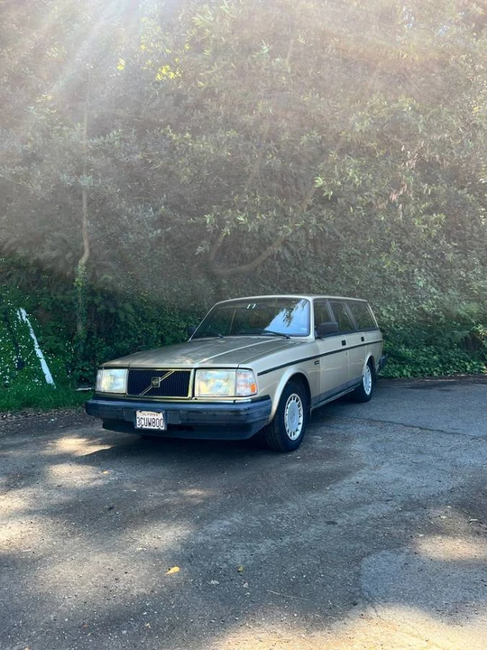 1993 Volvo 245 - Image 2 of 23