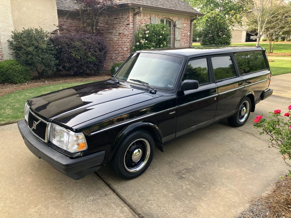1993 Volvo 245 - Image 2 of 21