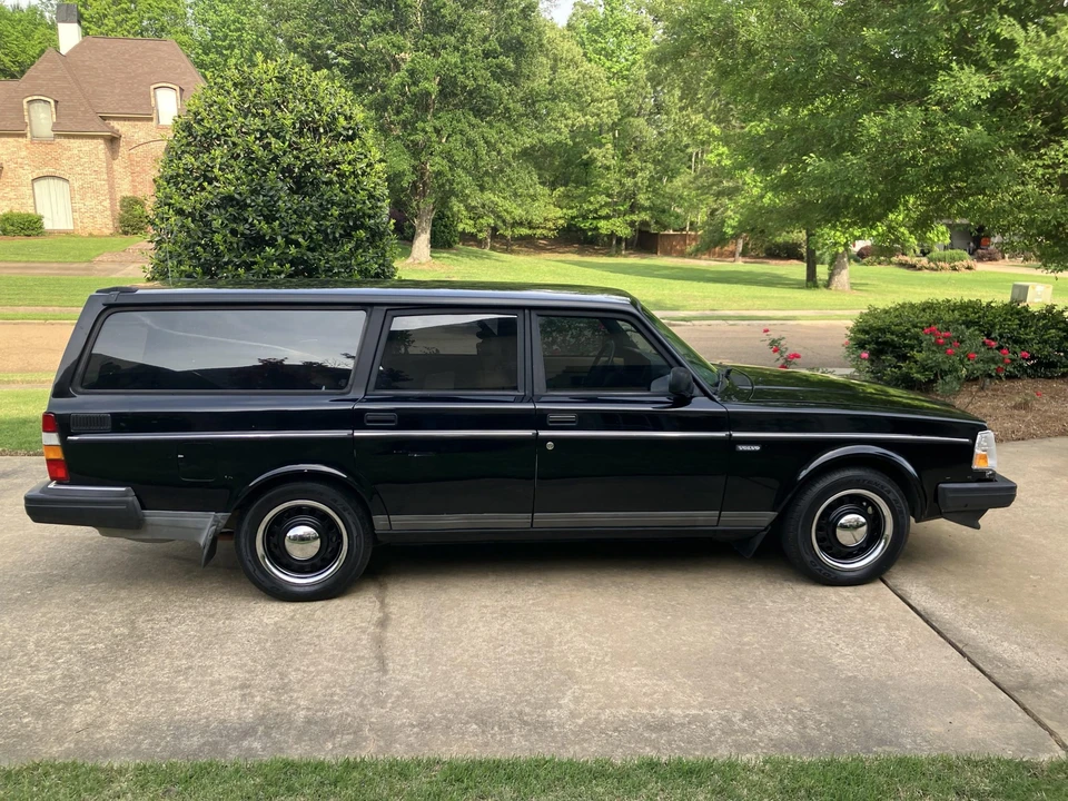 1993 Volvo 245 - Image 8 of 21