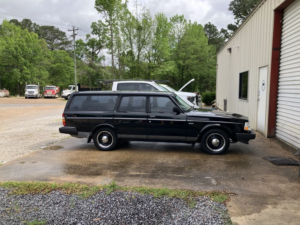 1993 Volvo 245 - Image 17 of 21