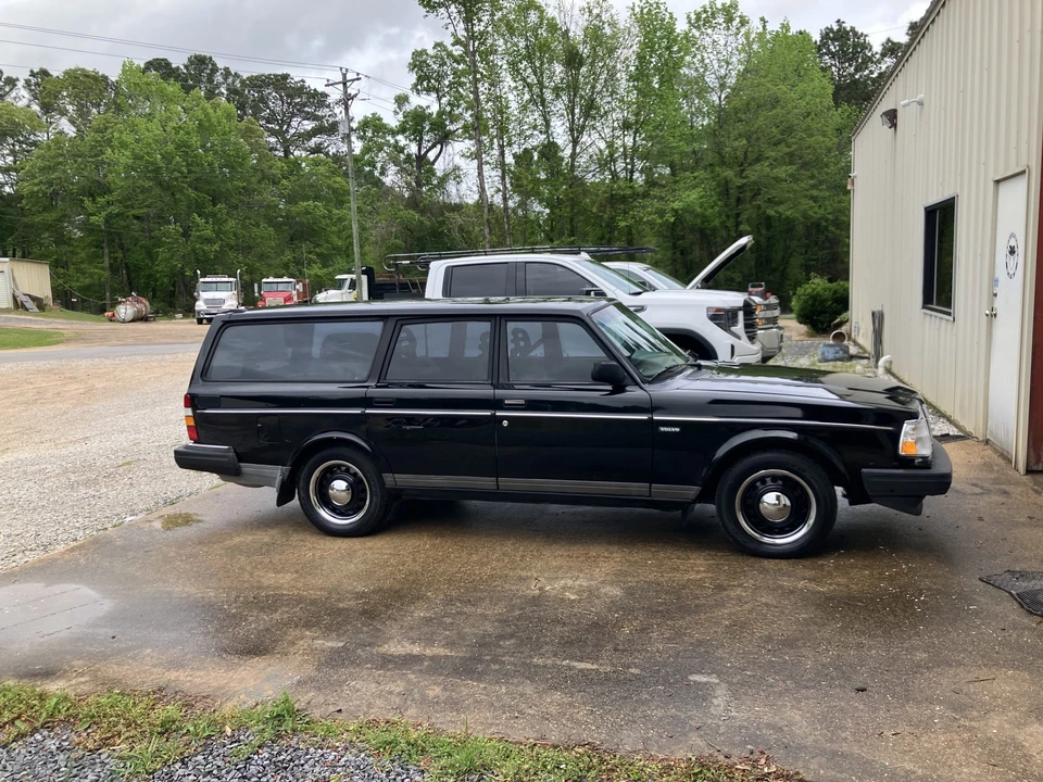 1993 Volvo 245 - Image 16 of 21