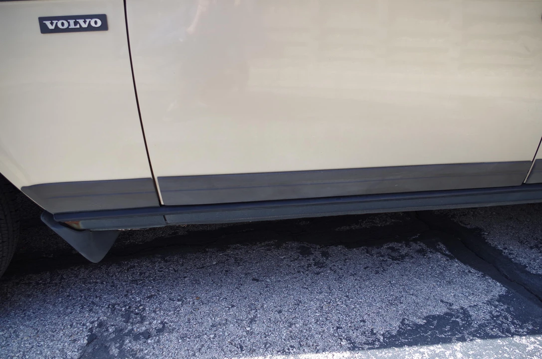 1993 Volvo 245 - Image 19 of 21