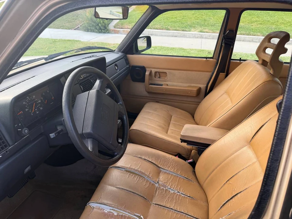 1993 Volvo 245 - Image 9 of 9