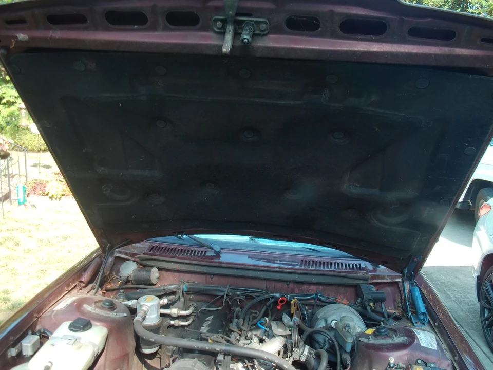 1993 Volvo 244 - Image 28 of 31