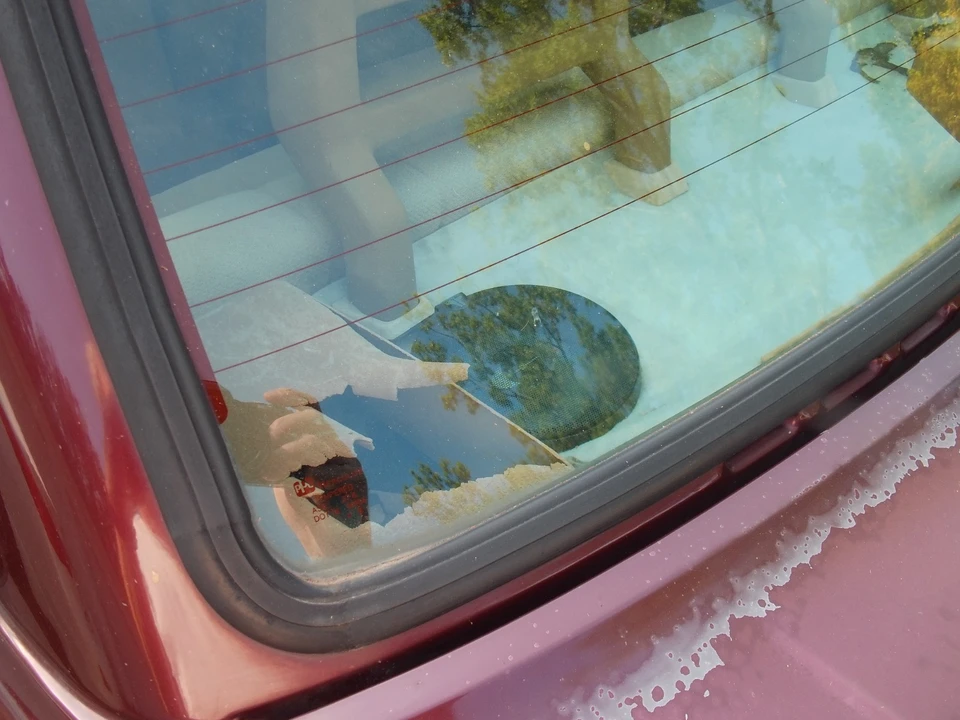 1993 Volvo 244 - Image 13 of 31