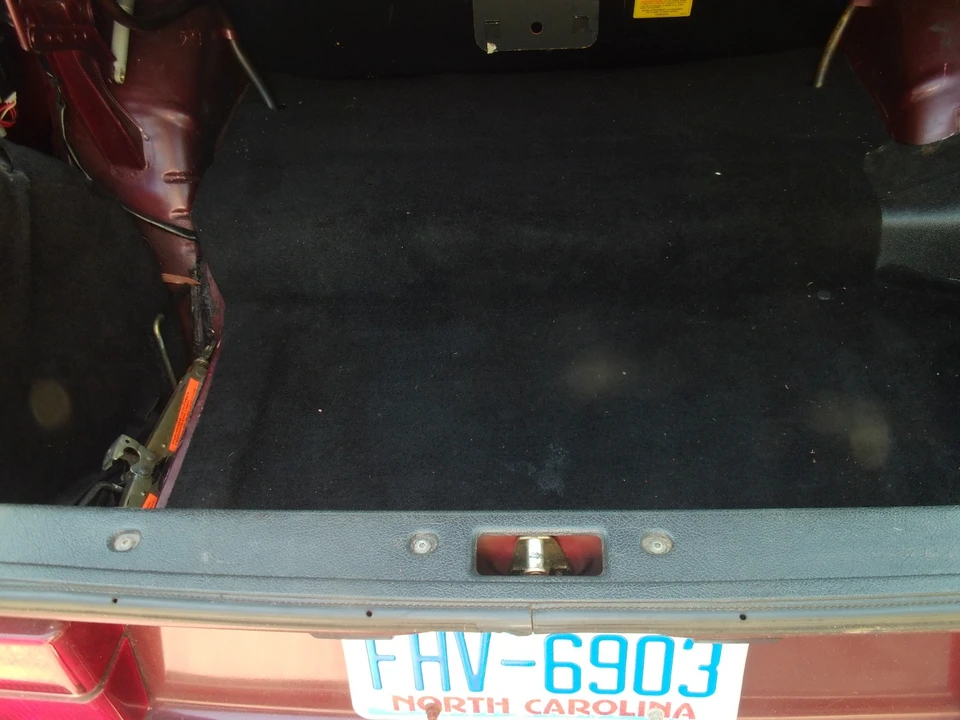 1993 Volvo 244 - Image 11 of 31