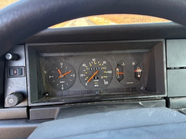 1993 Volvo 200 Series - Image 9 of 9