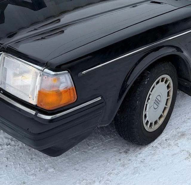 1993 Volvo 200 Series - Image 11 of 21