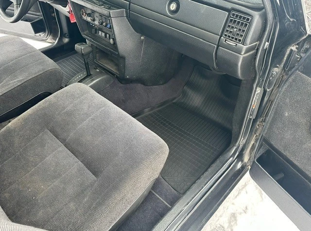 1993 Volvo 200 Series - Image 19 of 21