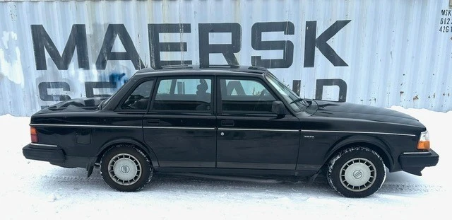 1993 Volvo 200 Series - Image 3 of 21