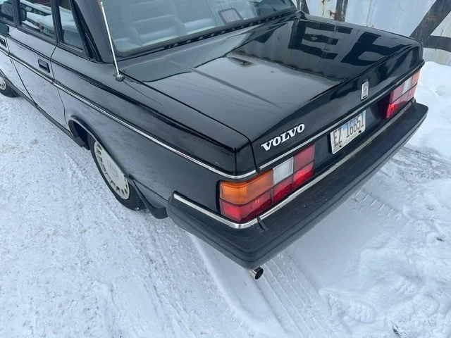 1993 Volvo 200 Series - Image 8 of 21