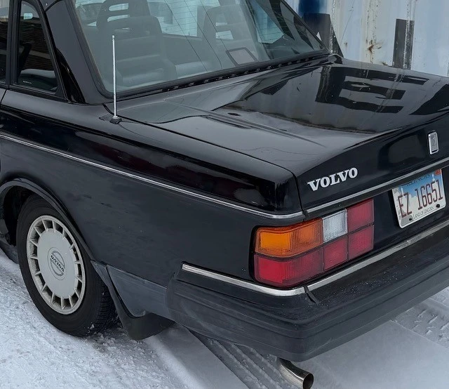 1993 Volvo 200 Series - Image 12 of 21