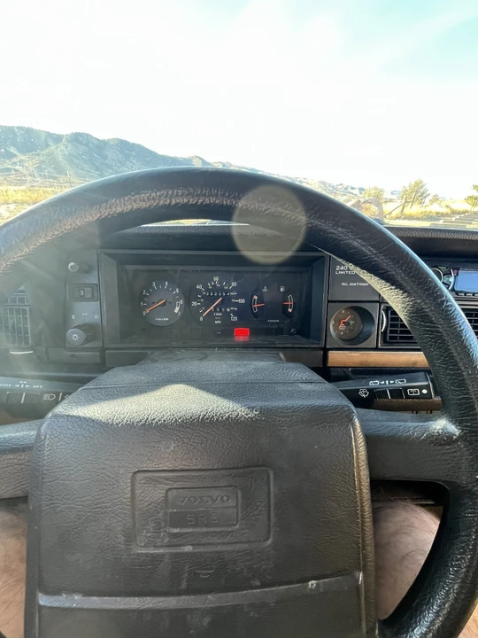 1993 Volvo 200 Series - Image 11 of 11